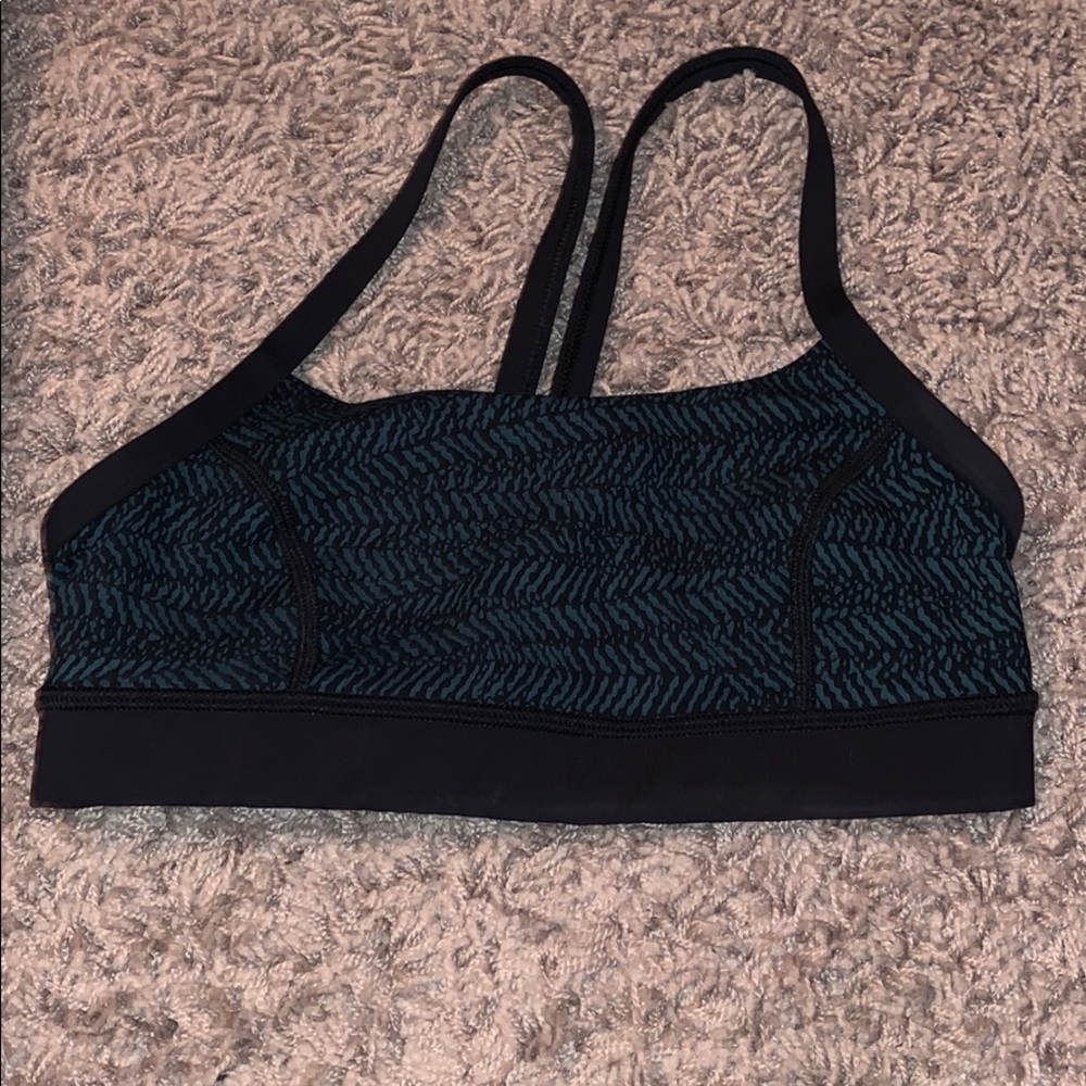 Lululemon sports bra